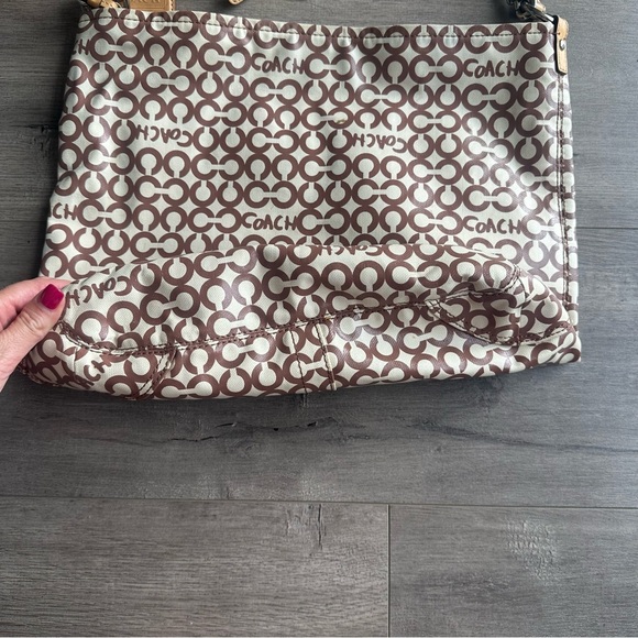 Coach Signature Coated Coated Canvis Bag Purse Model # J08626-13341 - Picture 6 of 7